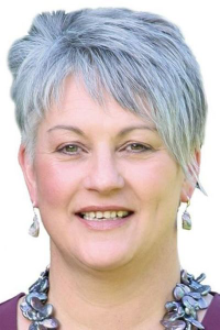 Victoria-KAYE-SIMMONS.png