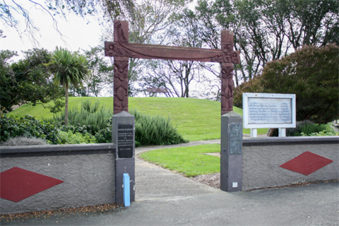 Foxtons Historic Walk - Ihakara Gardens gate.