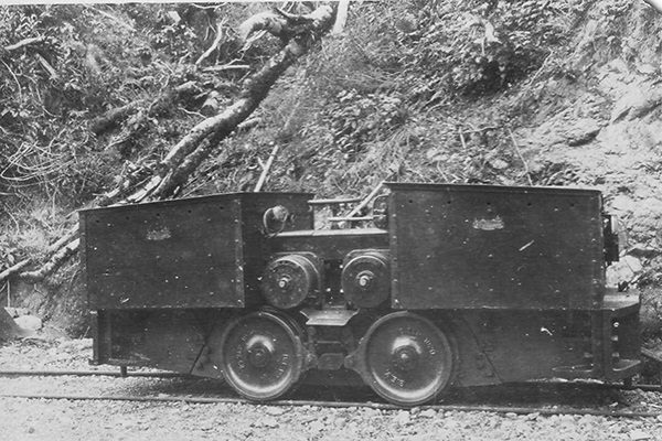 MWT-Locomotive-used-in-main-tunnel-excavation-work_-Mangahao_-1920_s-original.jpg