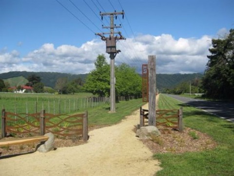 Queen St Walkway - Entrance way.