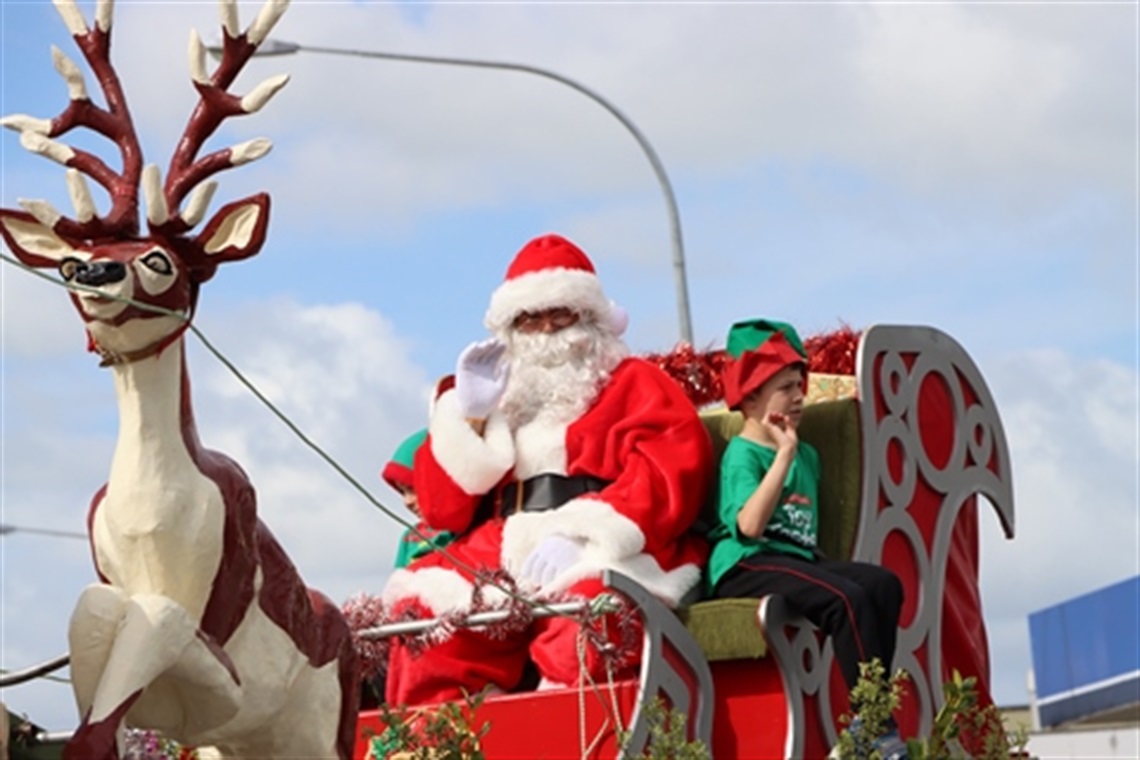 Christmas Carnival thumbnail image.