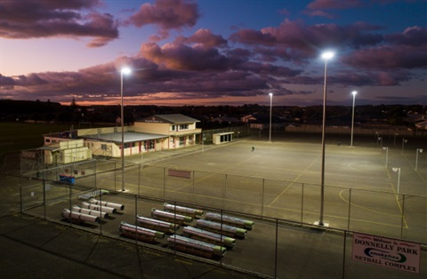 Donnelly Park netball courts.jpg