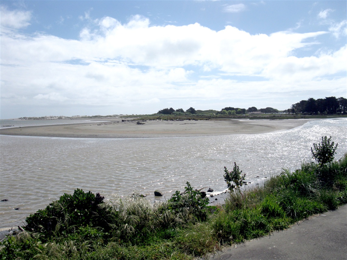 Estuary-Foxton-Beach